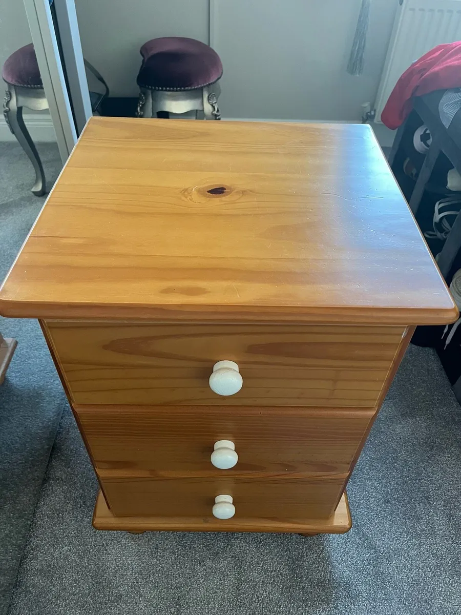 Set of Bedside Lockers - Image 1