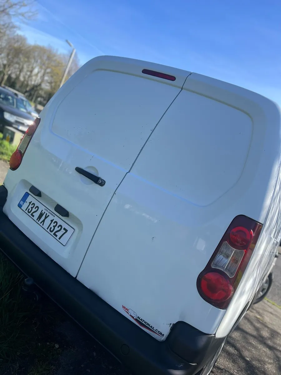 Peugeot Partner Van - Image 3