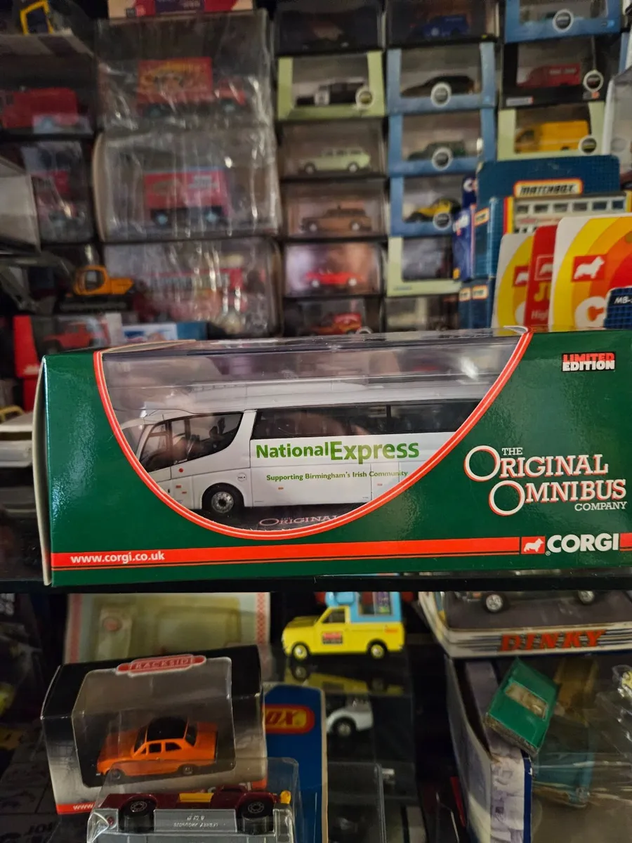 Corgi National Express Coach - Image 2