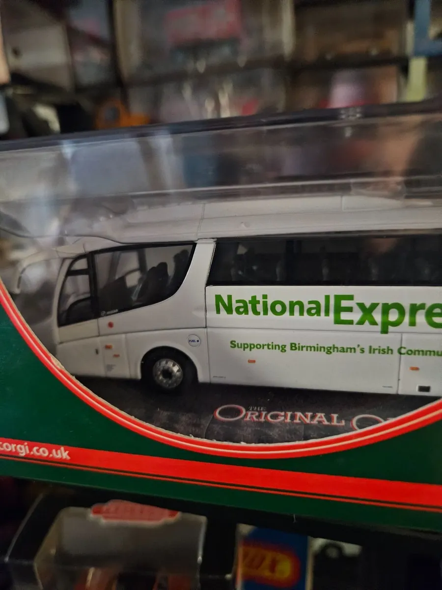 Corgi National Express Coach - Image 3