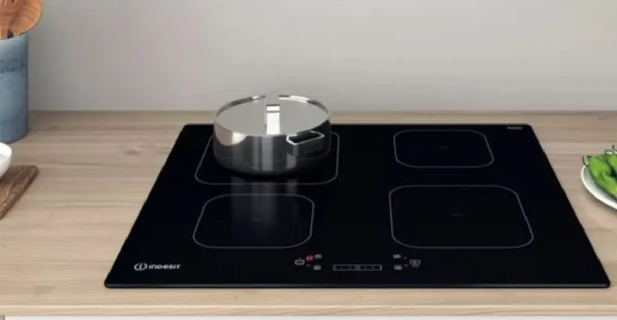 Indesit Induction Hob IS 83Q60 NE for Sale (rarely - Image 1