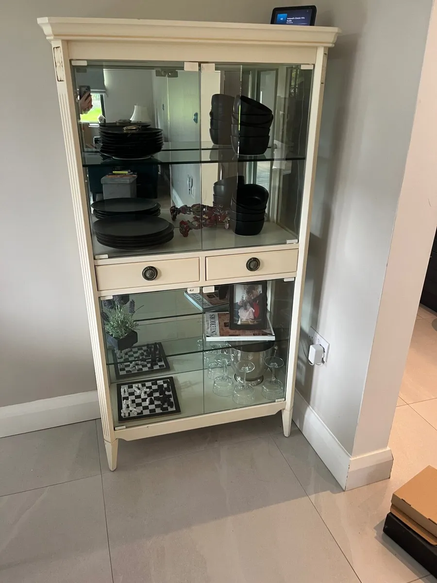 French dresser / Pantry Unit