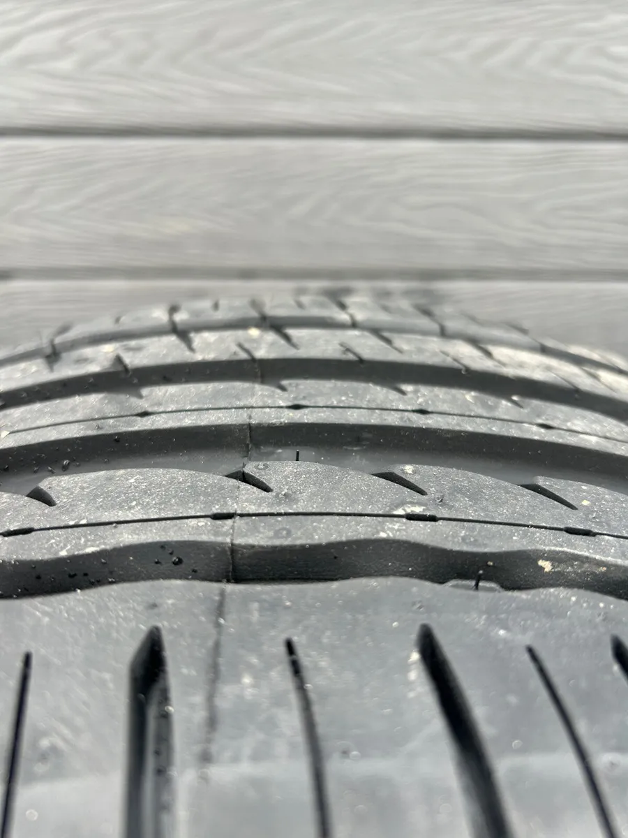 19” NEW VOLKSWAGEN PRETORIA ALLOY WHEELS & TYRES - Image 4