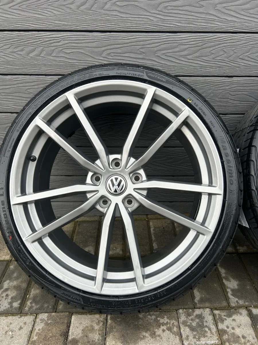 19” NEW VOLKSWAGEN PRETORIA ALLOY WHEELS & TYRES - Image 3