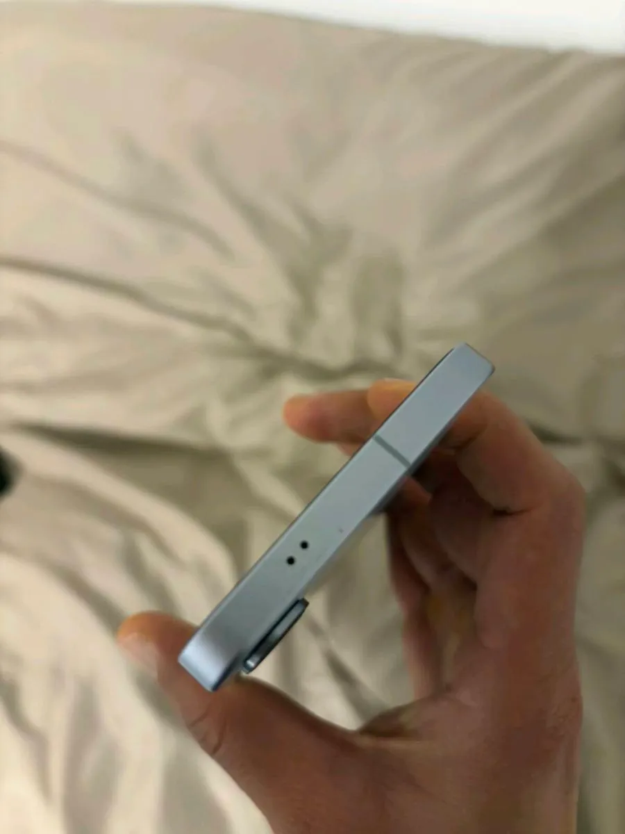 Samsung s25 - Image 4