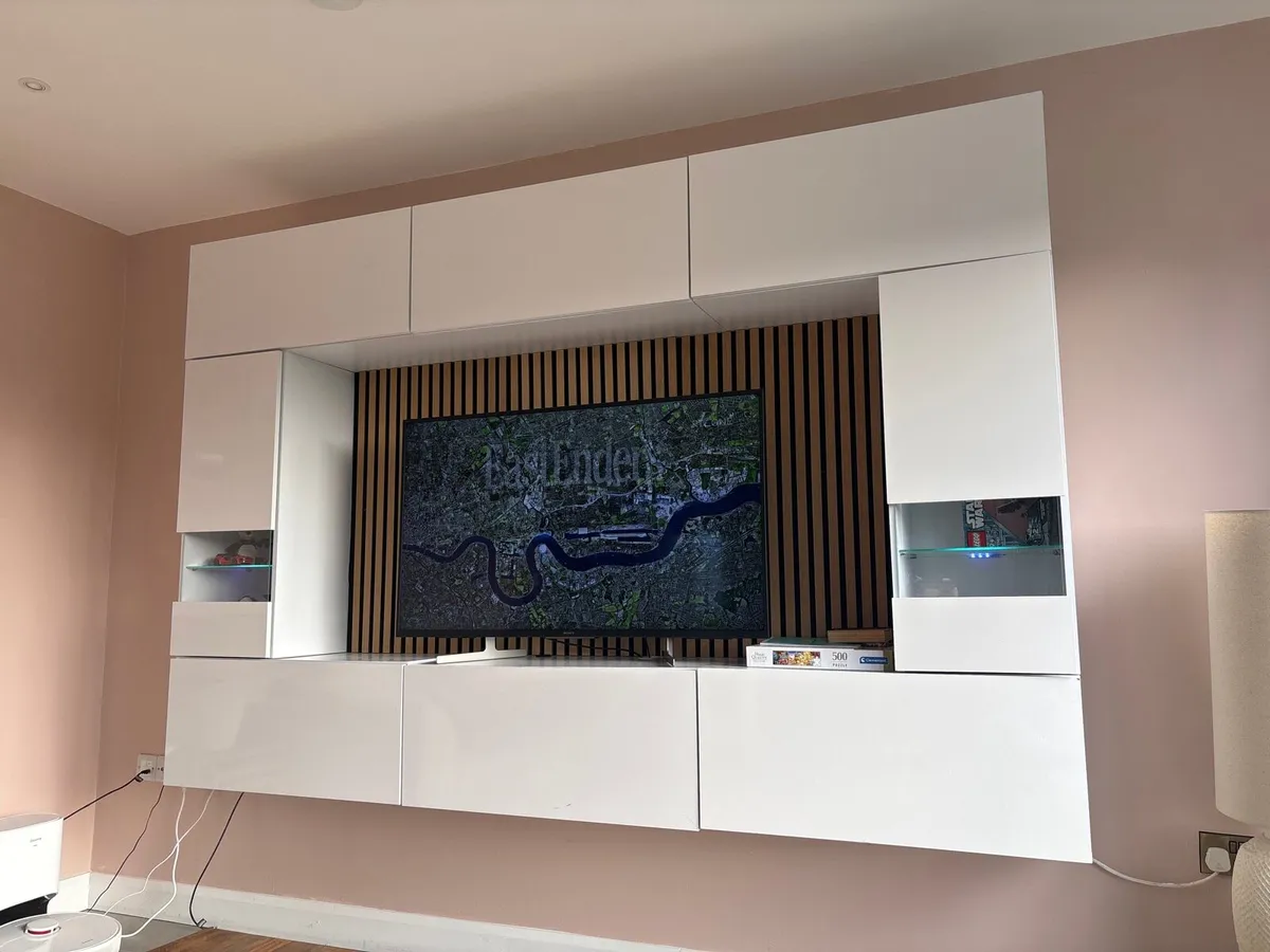 Media unit - Image 1