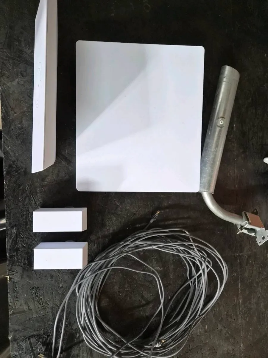 Starlink mini and gen 3 router - Image 2