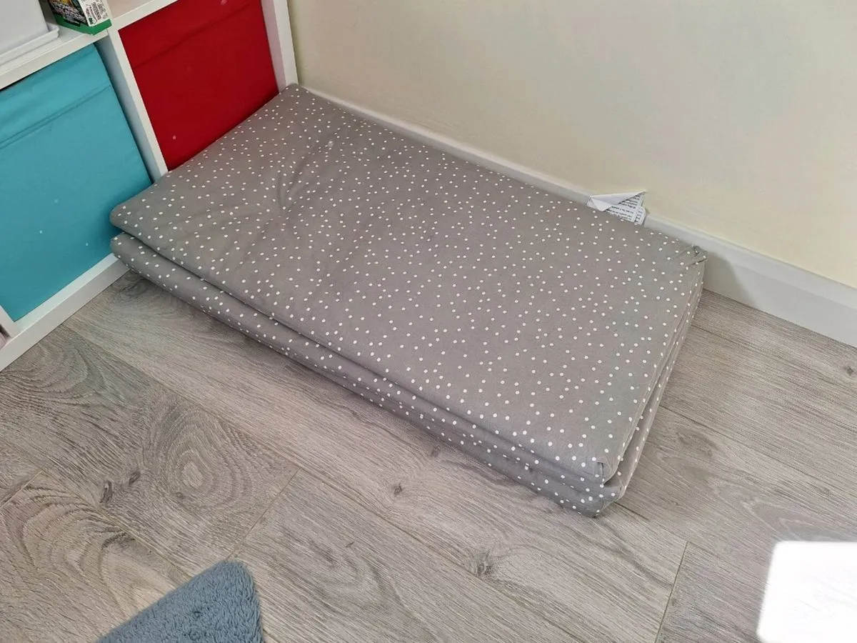 Ikea children bed - Image 4