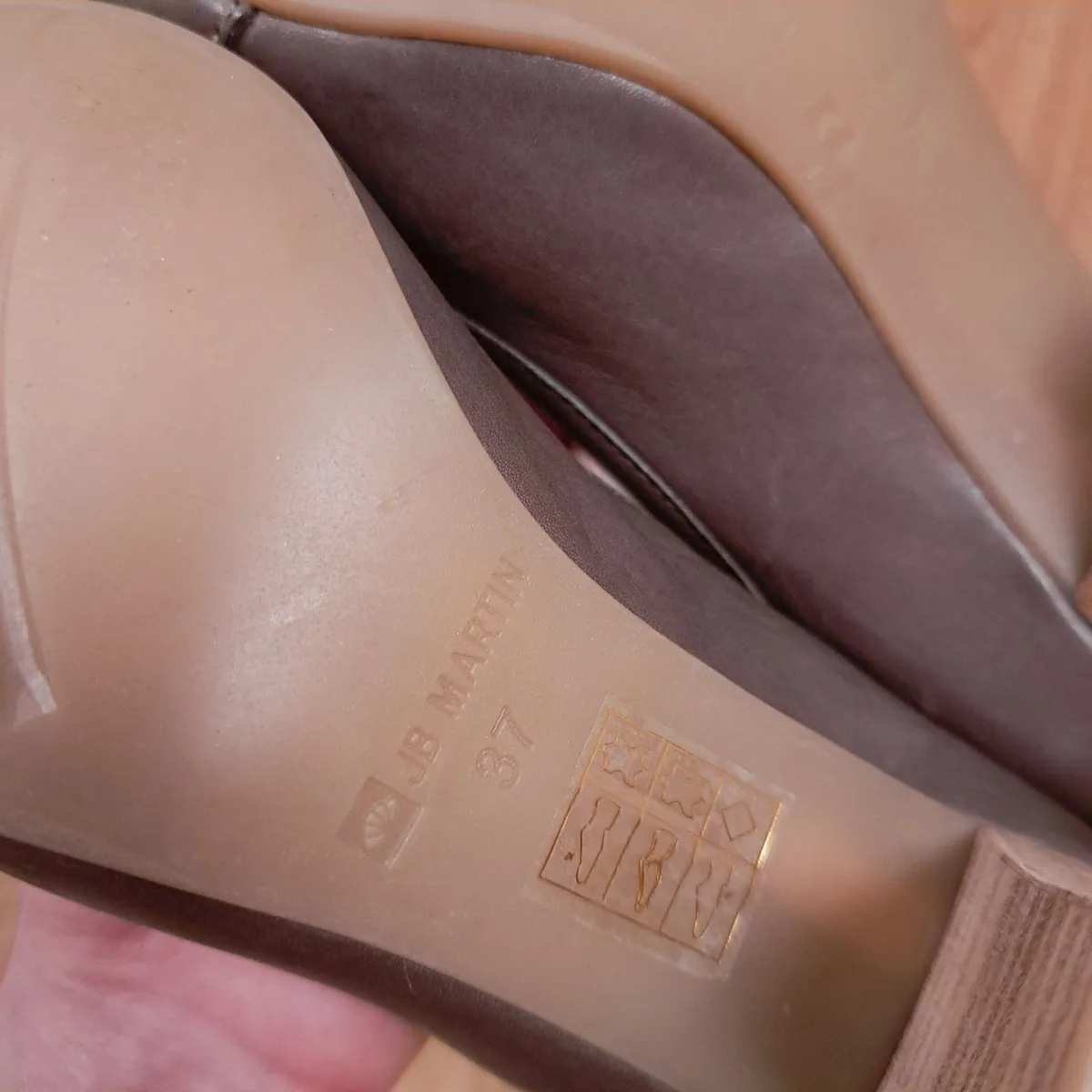 JB Martin Taupe Brown Leather Buckle Heels 4UK - Image 4