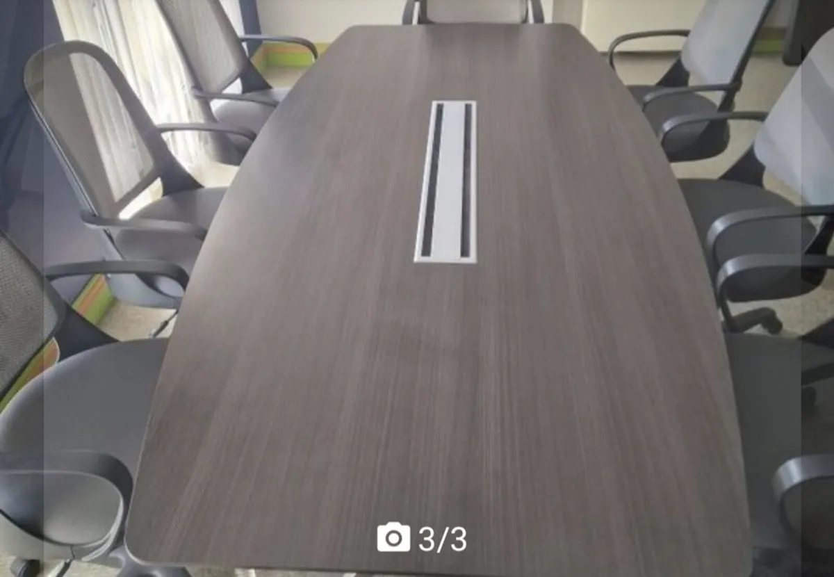Conference table - Image 2