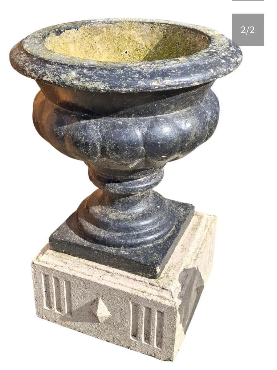 Vintage planter on plinth - Image 1