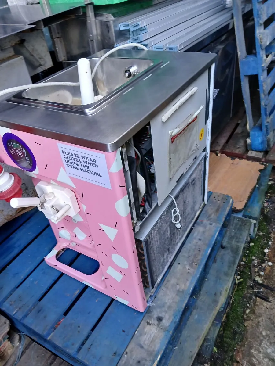 Icecream machine /x mini market ...delivered - Image 2