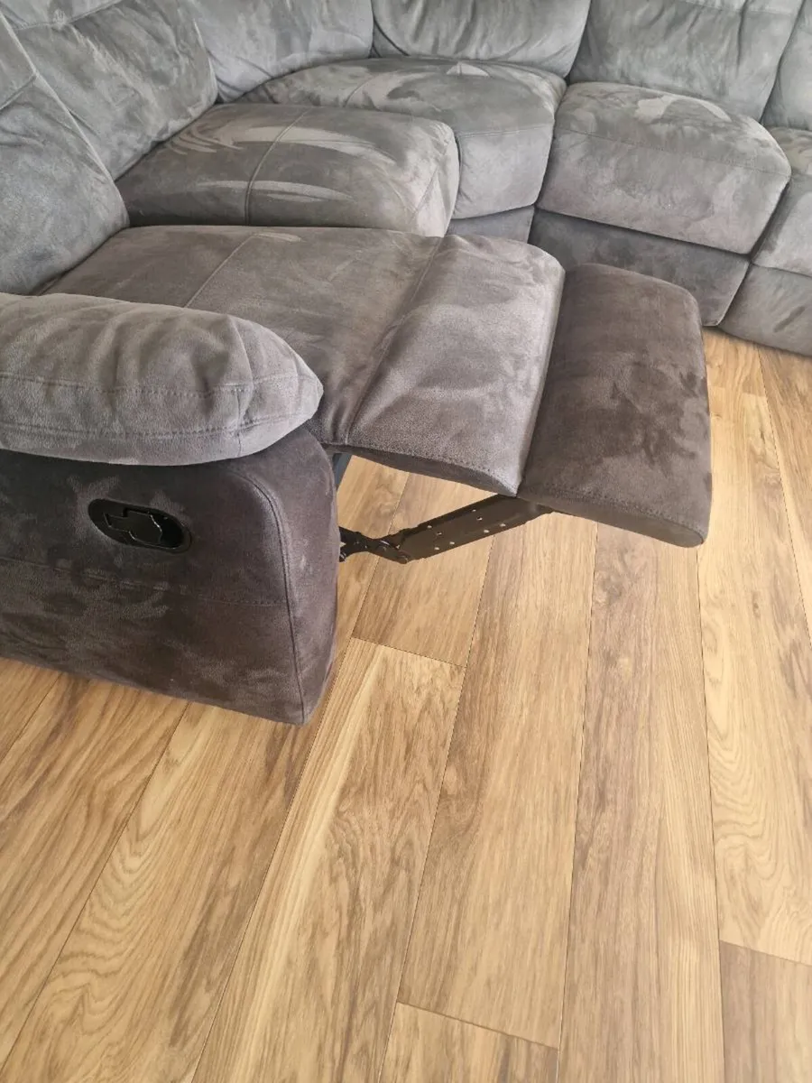 Sofa - Image 4