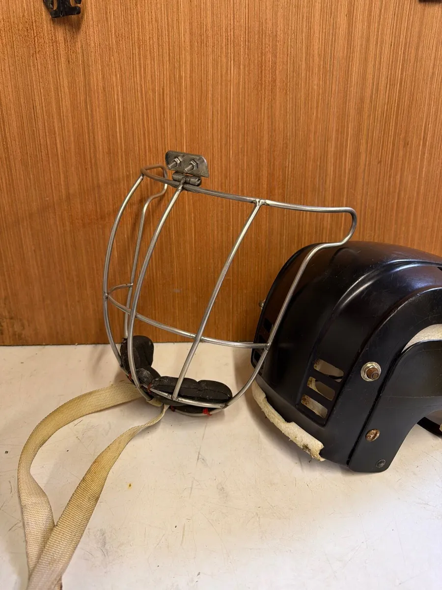 Oldstyle thurles guard - Image 1