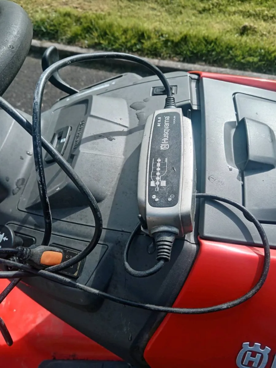 Husqvarna/ Kawasaki V-Twin - Image 4