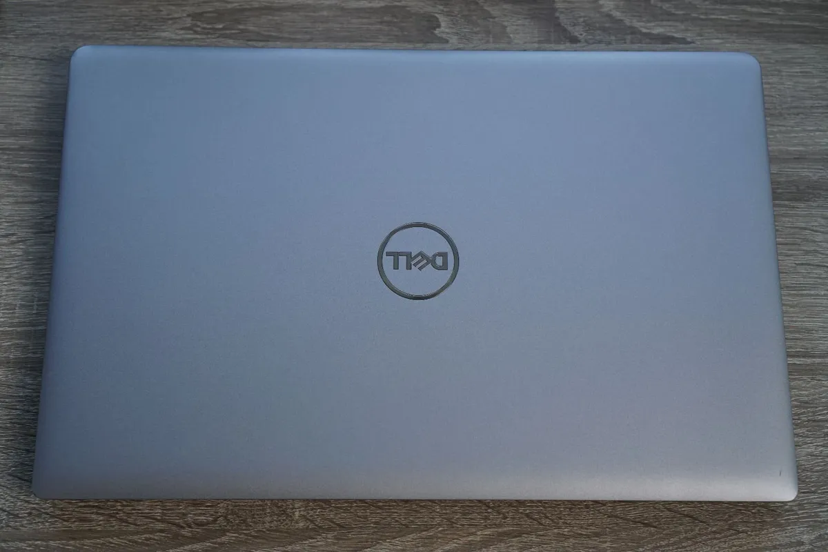 Dell Latitude 5550 15.6" Touchscreen Ultra 5 135U - Image 4