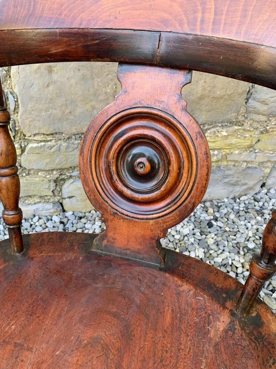 Victorian Elm & Beech Windsor Armchair. - Image 3