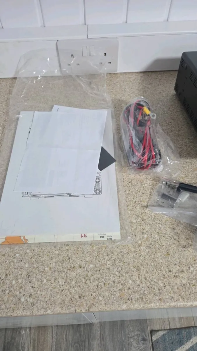 Yaesu FTDX10 Mint - Image 2