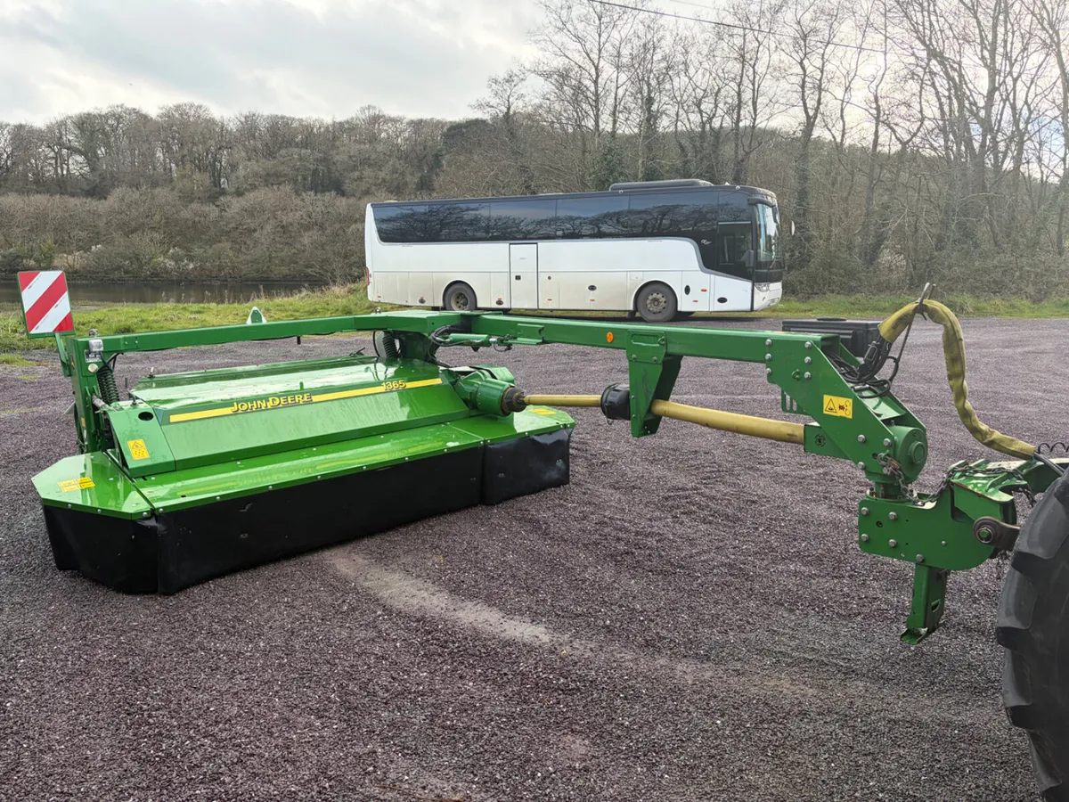 2019 John Deere 1365 Trailed 10FT Mower - Image 1