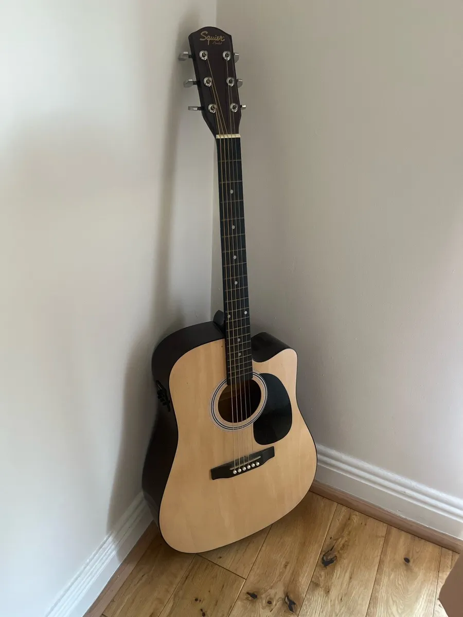 Acoustic Guitar – Squier by Fender