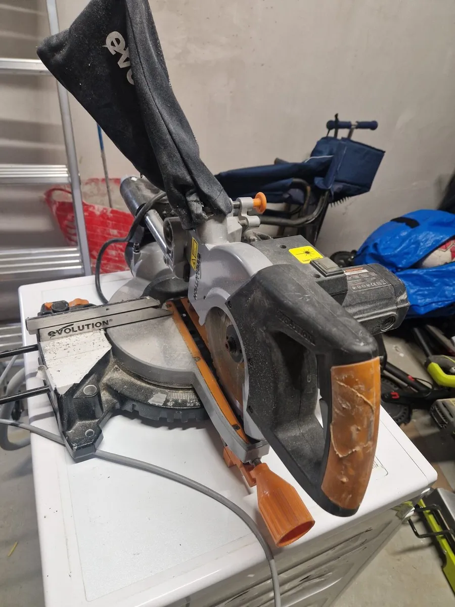 Evolution 210mm multi material mitre saw - Image 3