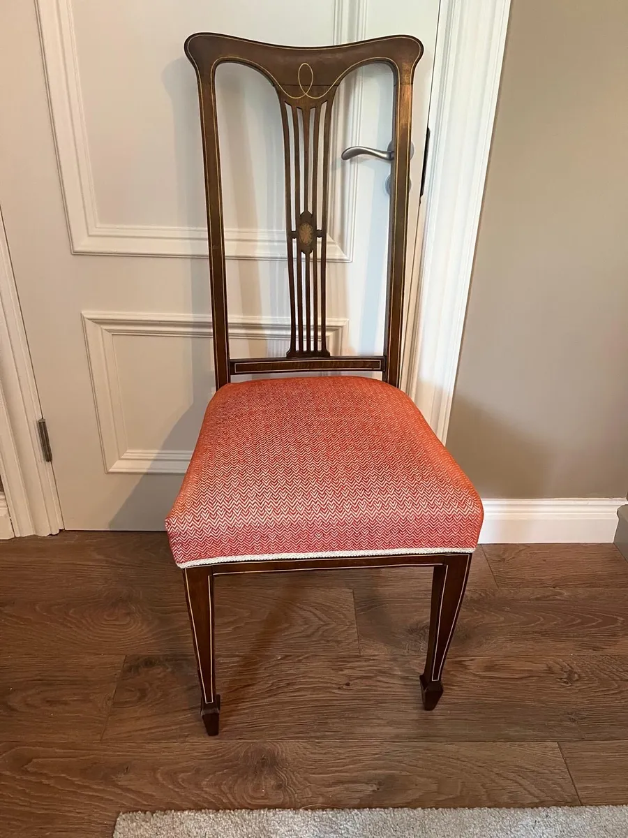 Dining room table with 8 chairs - Image 3