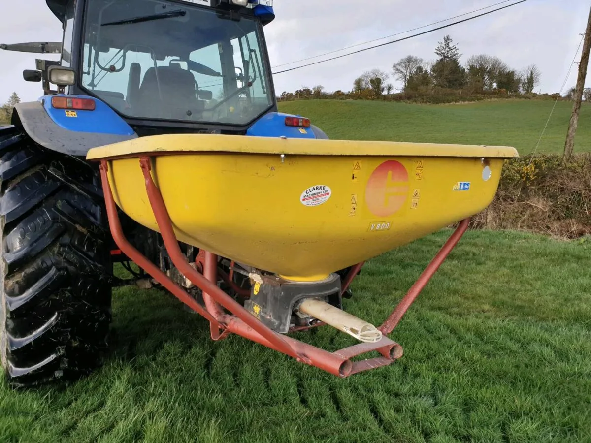 Hl Fertiliser  spearder - Image 1