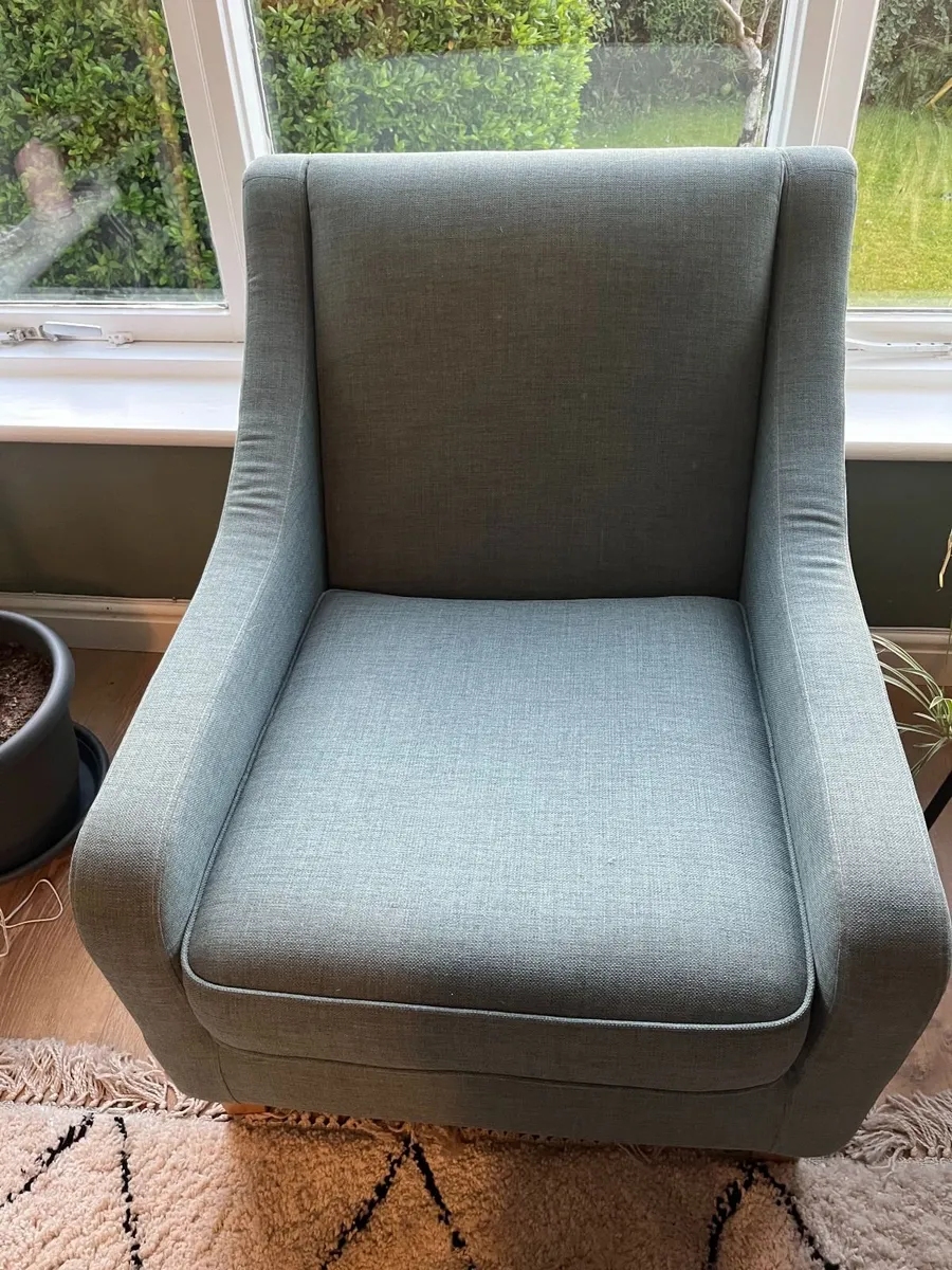 Couch and Chairs - Image 3