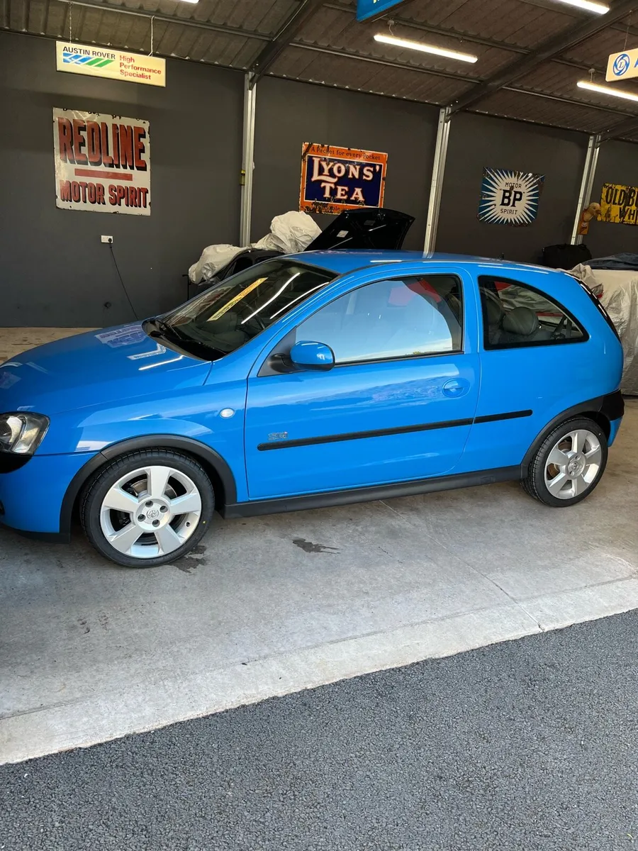 Vauxhall Corsa 1.8 SRi - Image 1