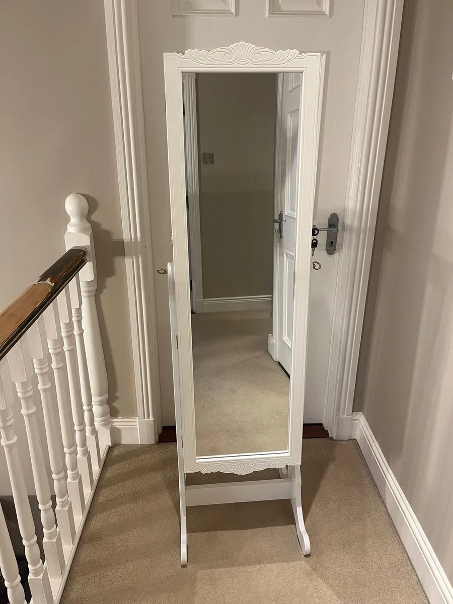 Full length mirror with jewlery storage - Image 1