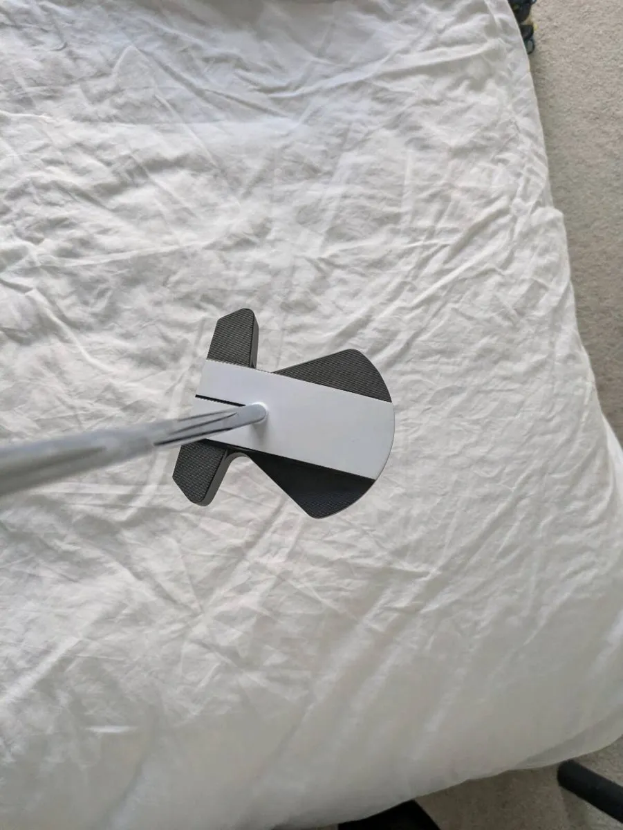 Odyssey Ai-ONE Square 2 Square Putter - Image 3