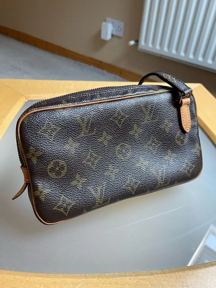 Louis Vuitton Marly Bandouliere - Image 1