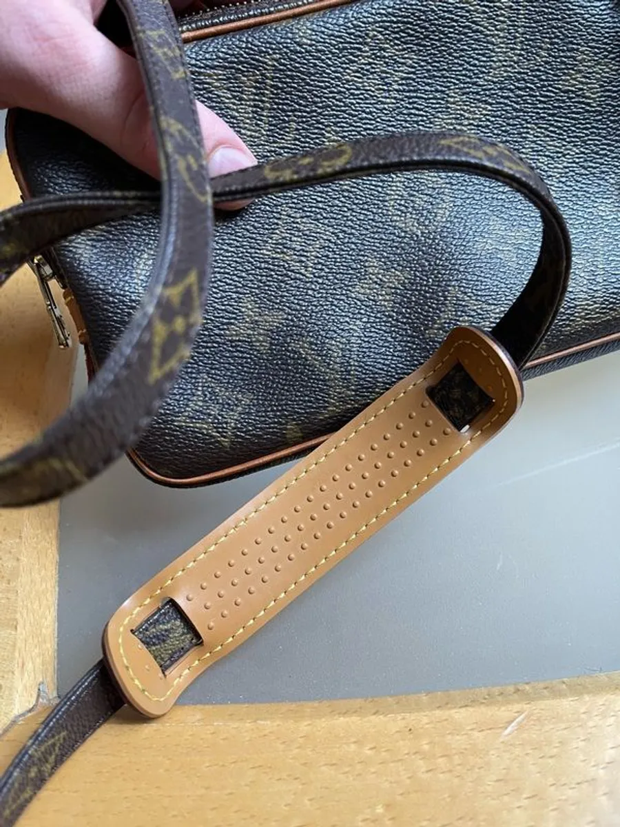 Louis Vuitton Marly Bandouliere - Image 3