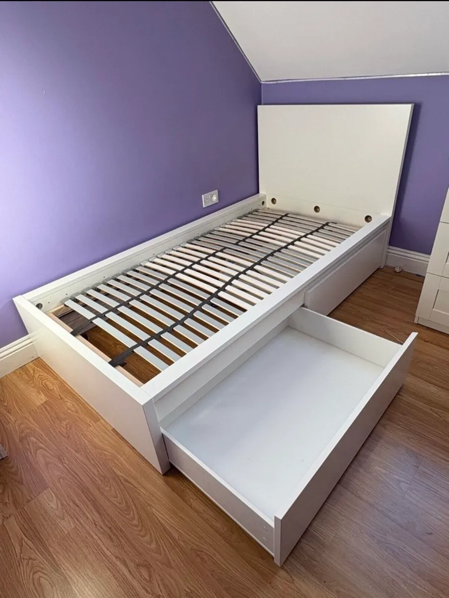 Malm single bed with 2 storage drawers - Image 4