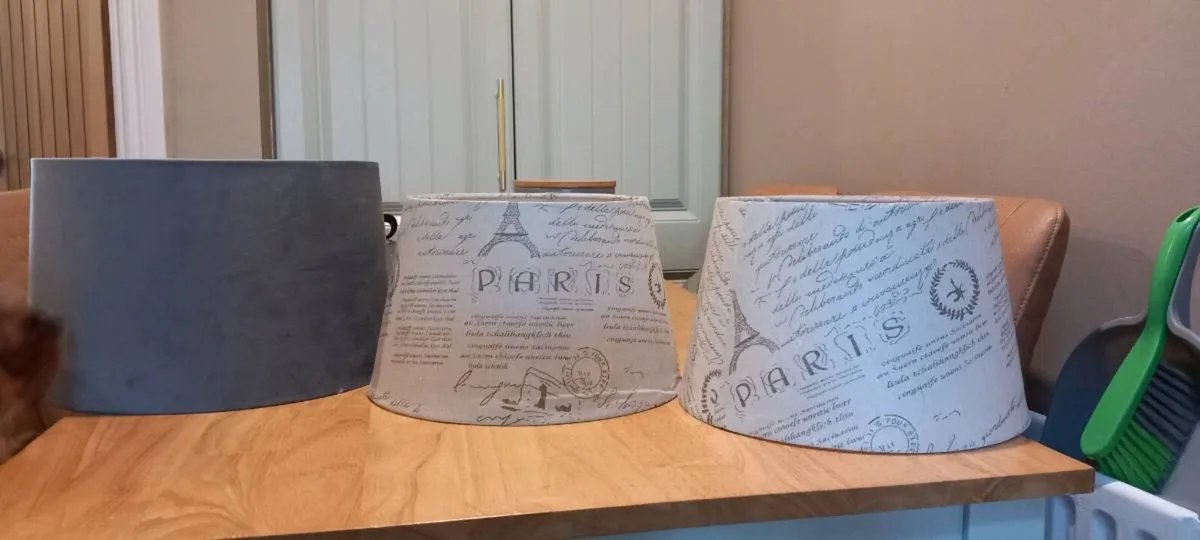 Selection of lamp shades - Image 2