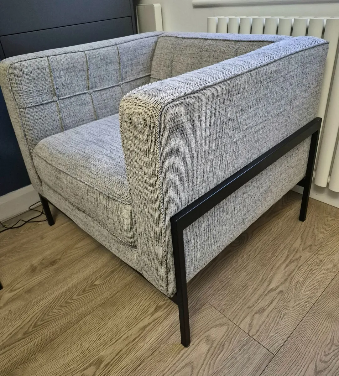 Second hand comfortable armchair from Woo Design - Image 3