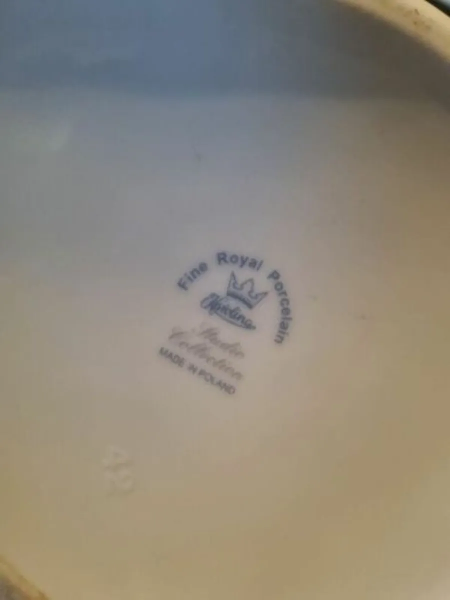 fine royal porcelain studio collection -tea pot - Image 4