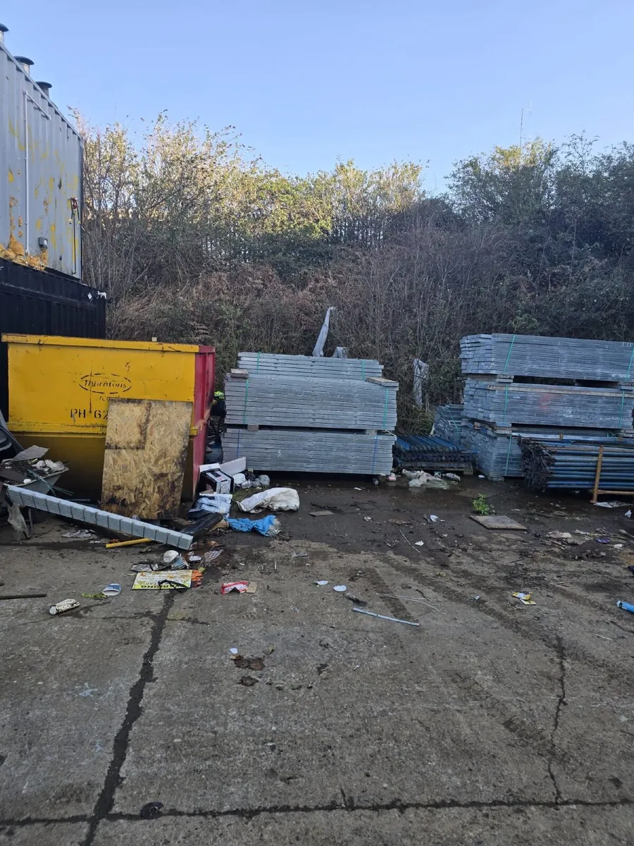 Scaffolding boards - Image 1