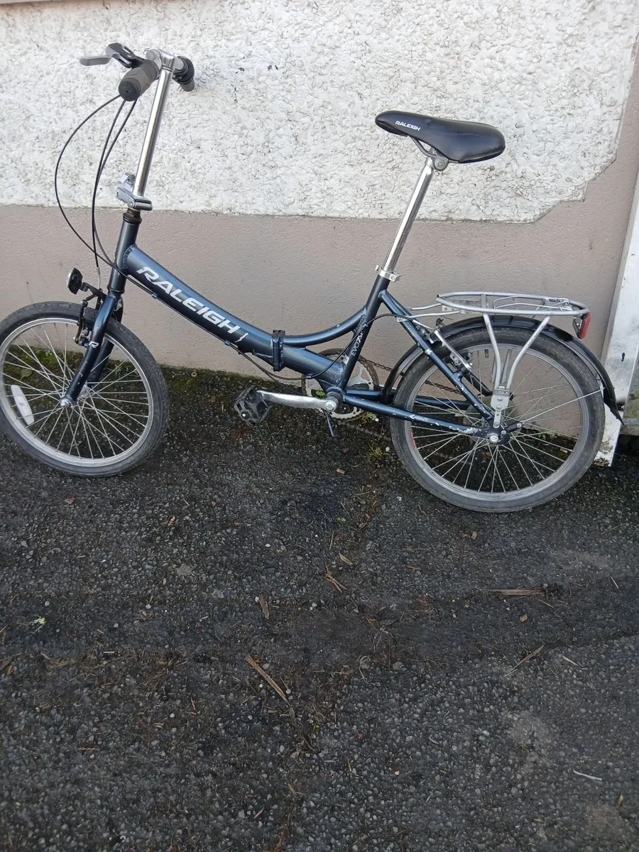 Raleigh folding bike working 100-percent - Image 1