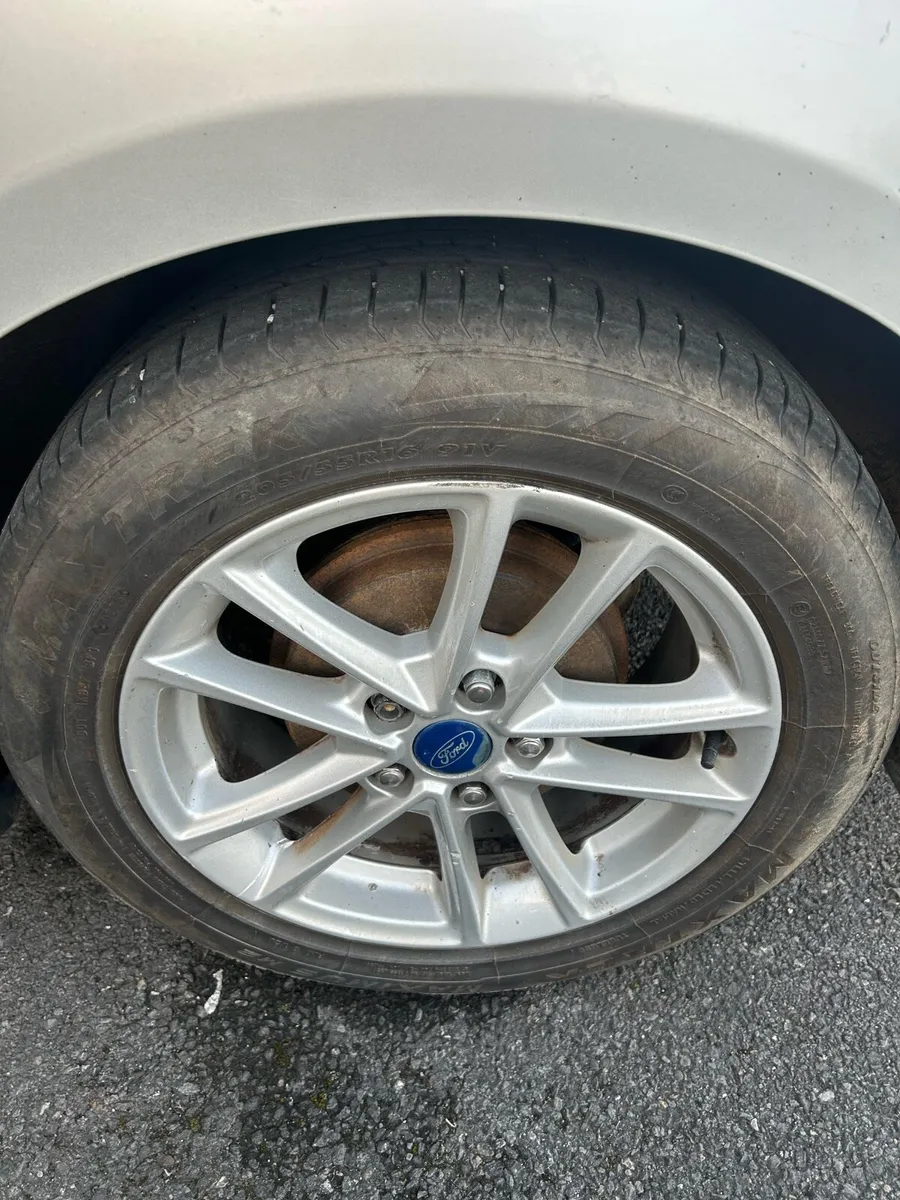 Ford focus mk3 alloys 5x108 - Image 3