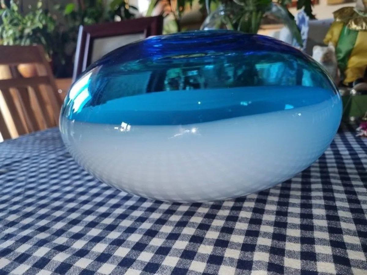 Two-tone large Murano glass bowl - Image 3