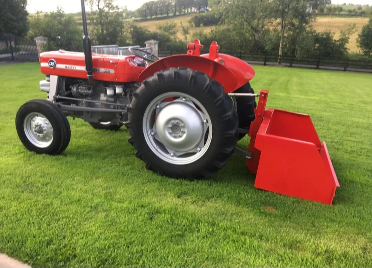 135 massey ferguson vintage tractor - Image 2