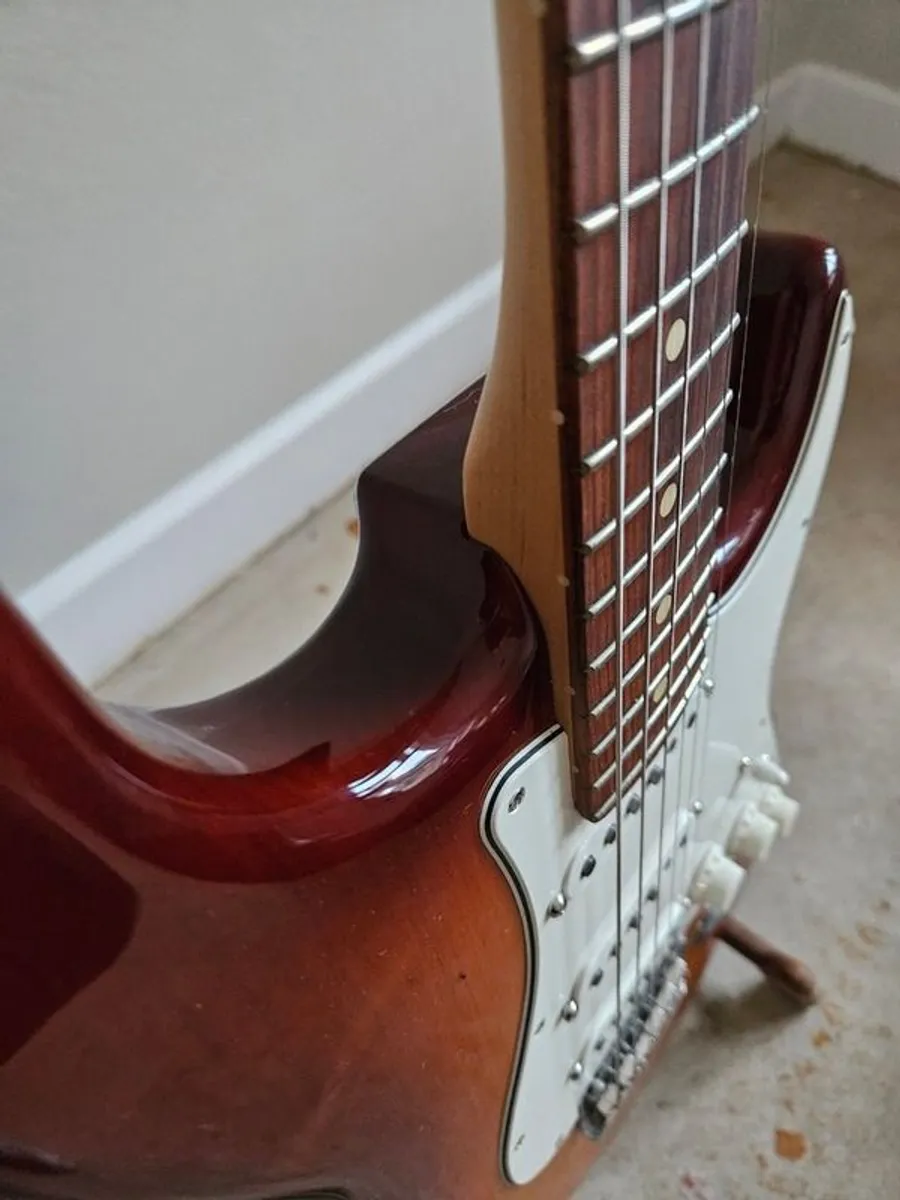 Fender player Stratocaster - Image 2