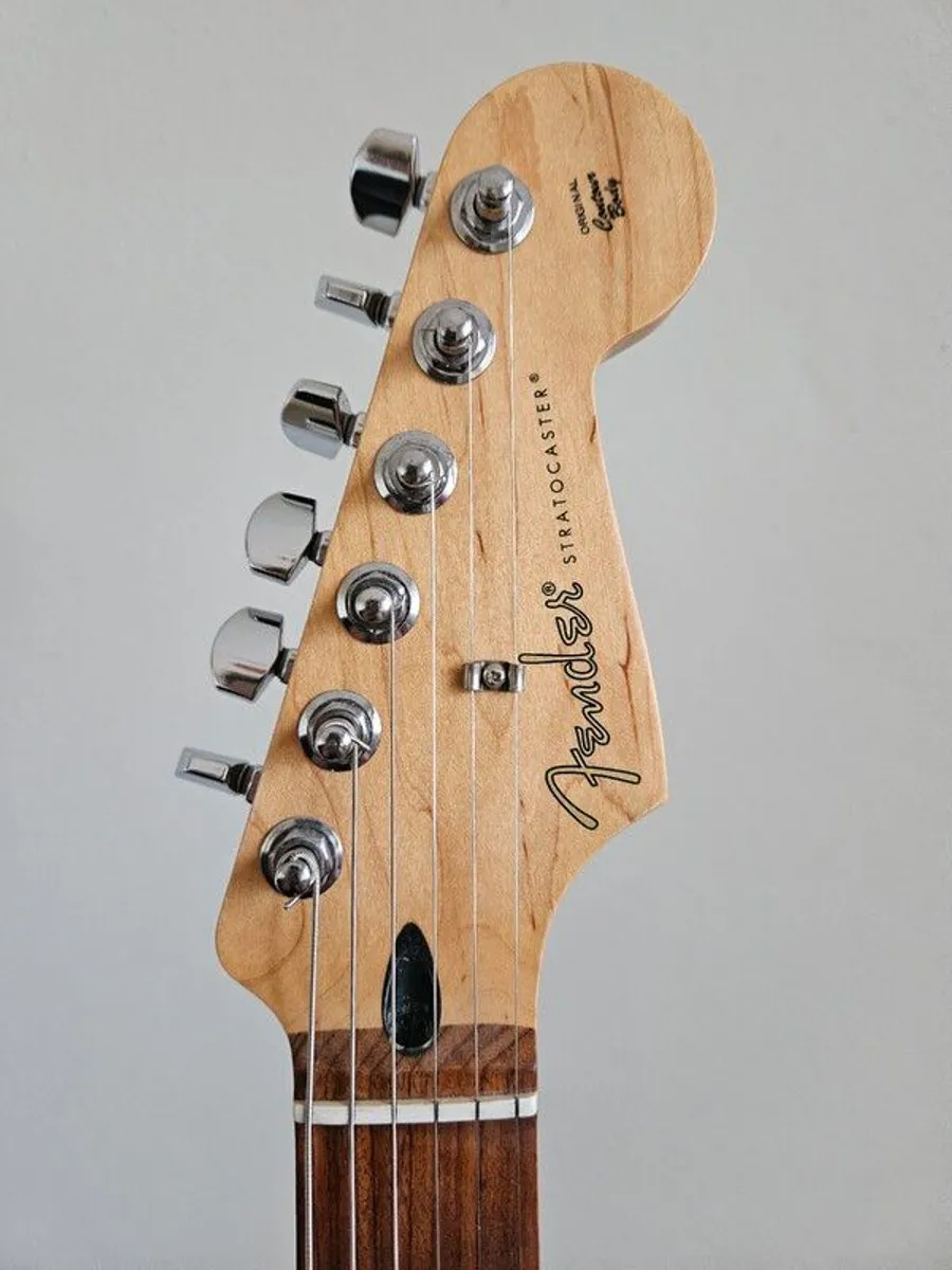 Fender player Stratocaster - Image 4
