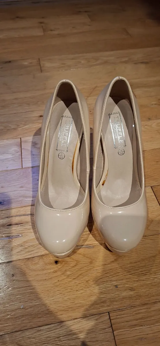 High heels - Image 3