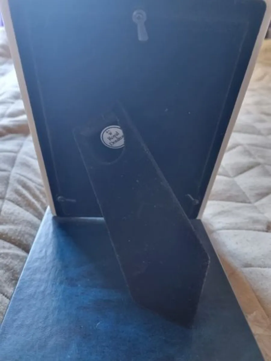 Royal Doulton porcelain frame - Image 3