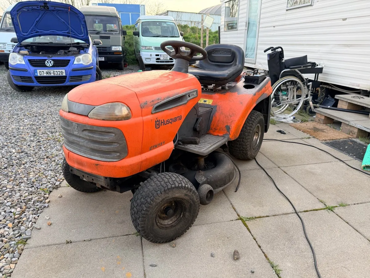 Husqvarna Ride on Lawnmower CTH-151 - Image 2