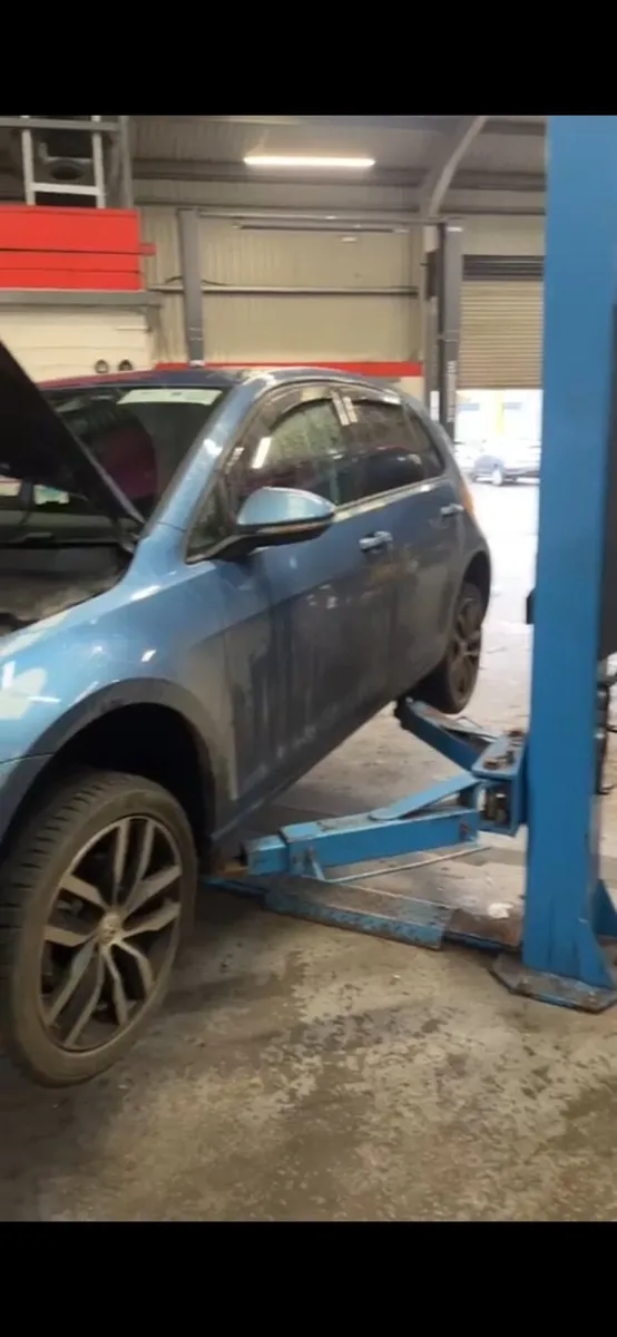 Vehicle Hoist 2 Poster 4200KG - Image 2