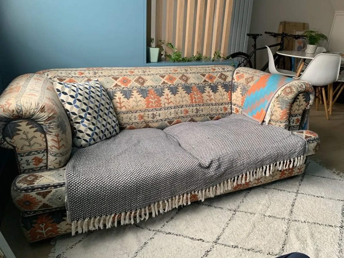 Tetrad Chesterfield Sofa (RRP 3000 Euro) - Image 2