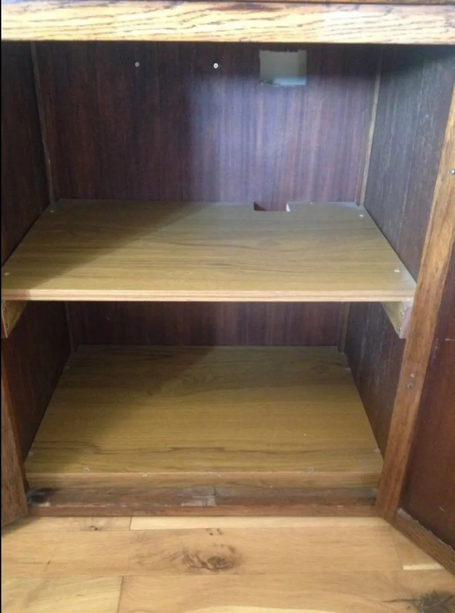 Oak cabinet - Image 4